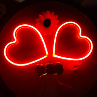 1 x RAW Customer Returns 2 Pack Red LED Heart Signs Battery Operated Neon Heart, Valentine s Day Love Lamp for Wedding Girls Women Room Wall Decoration, Christmas Valentine s Day Gifts for Wife. 7.8 x 8.2 inches - RRP €17.19