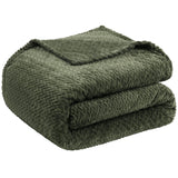 1 x RAW Customer Returns PiccoCasa cuddly blanket, fleece blanket, soft and lightweight blanket, knitted pattern, easy to care for, made of plush, airy sofa blanket, fleece couch blanket blanket for indoor or outdoor use, green, 150 x 200 cm - RRP €32.26