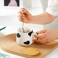 1 x RAW Customer Returns Cute Things Ceramic Cow Coffee Mug Tea Cup With Lid Spoon Funny Mugs Gifts for Women Coffee Mug Porcelain 3D Mug Personalized Cappuccino Cups Best Friend Birthday Anniversary - RRP €16.13