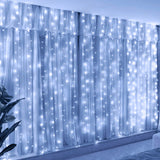 1 x RAW Customer Returns BLOOMWIN Fairy Lights Curtain LED Light Curtain USB 8 Modes 6x3M Fairy Lights Lighting 6V IP44 600LEDs Light Curtain Window String for Birthday Decoration Wedding Decoration Christmas Lights Cold White - RRP €27.22