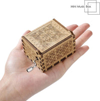 1 x RAW Customer Returns PeaMirmy Wooden Music Box for Wife Daughter Son Laser Engraved Vintage Wooden Hand Crank Music Box Gifts for Birthday Christmas Anniversary Wedding Valentine s Day Mother s Day Color  - RRP €9.06