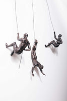 1 x RAW Customer Returns 3X Adventurous Friends Bronze Female Male Rock Climbers Man Woman Abseiling Hanging Female Male Statues Figures Ornaments Figurines Set of 3 Climbers Wall Decoration Sculpture Wall Art - RRP €79.99