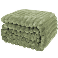 1 x RAW Customer Returns Cuddly blanket - warm fluffy bed throw blanket and sofa blanket - striped design for mum, women and girlfriend matcha green, 200 x 230 cm  - RRP €30.24