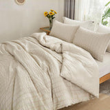 1 x RAW Customer Returns Freyamy Seersucker Bed Linen 220x240cm 3-Piece Beige Embossed Stripes Structured Bedding Sets Plain Brushed Microfiber Soft Duvet Cover with Zipper and 2 Pillowcases 80x80cm - RRP €43.32