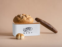 1 x RAW Customer Returns Theo Cleo bread boxes with lid, lid made of ecological bamboo, can be used as a cutting board, spacious retro bread box made of metal, store bread for a long time and keep it fresh 30cm 18cm 14cm white - RRP €28.57