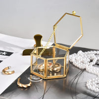 1 x RAW Customer Returns Feyarl ring box ring box glass jewelry boxes geometric storage rings earrings necklaces for living room wedding Mother s Day gift decorative box 8 x 7 x 4.5 cm gold  - RRP €14.99