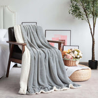 1 x Brand New VOTOWN HOME Cuddly Blanket Fluffy XXL Blanket 220x240 cm, Thick and Warm Sherpa Blanket, Oeko-TEX Certified Soft Fleece Blanket for Sofa Bed, Light Gray - RRP €29.89