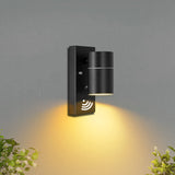 1 x RAW Customer Returns Unikcst LED wall lamp with twilight switch outdoor IP44 wall light black with light sensor outdoor lamp 230V incl. 1x 5W GU10 warm white light bulb, 1 piece - RRP €45.42