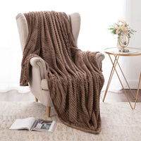 1 x RAW Customer Returns MIULEE Cuddly Blanket Fleece Blanket Flannel Blanket With Pompoms Solid Color Living Blankets Couch Blanket Fluffy Throw Microfiber Bedspread Sofa Blanket Blanket For Bed Sofa Bedroom Office 150x200 cm Brown - RRP €28.49