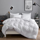 1 x RAW Customer Returns Freyamy Seersucker Bed Linen 135x200cm 2-Piece White Embossed Stripes Structured Bedding Sets Plain Brushed Microfiber Soft Duvet Cover with Zipper and 1 Pillowcase 80x80cm - RRP €26.29