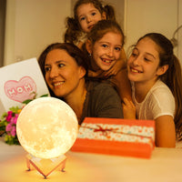 1 x RAW Customer Returns Mydethun Mother s Day Gift Moon Lamp 3D Moonlight 18cm with Wooden Stand Touch Control and USB Rechargeable White Yellow Gifts for Women Girls Mother Home Decoration - RRP €35.28