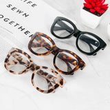 1 x RAW Customer Returns KoKoBin Pack of 3 Oversized Round Reading Glasses Women Men Anti Blue Light Computer Spring Hinge Reader Pack of 3, 2.5  - RRP €11.18