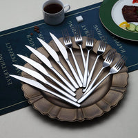 1 x RAW Customer Returns Steak cutlery set 12 pieces, premium stainless steel 6 table forks and 6 table knives set, steak knives steak forks for 6 people, highly polished, dishwasher safe shiny silver  - RRP €19.28