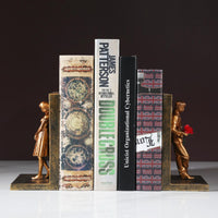 1 x RAW Customer Returns SQAQS Banksy Couple Creative Bookends, Heavy Duty Bookshelf for Study, Living Room and Office, Scandinavian Light Luxury Bookshelf Decoration, Desktop Storage Bookshelf Gold  - RRP €29.59