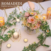 1 x RAW Customer Returns Romadedi Candle Holders Gold Living Room Modern Decoration Set of 4 Geometric Tealight Holders Candlesticks Metal Wedding Tealight Pillar Candles Lantern Table Decoration Party - RRP €25.99