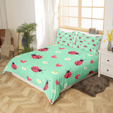 1 x RAW Customer Returns Red Ladybug Bedding 135x200 Cute Cartoon Ladybug Reptile Duvet Cover for Kids Boys Girls Youth White Daisy Flowers Bedding Set Kawaii Love Heart Pattern Green Duvet Cover - RRP €30.02