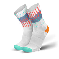 1 x RAW Customer Returns INCYLENCE Wildness sports socks long, lightweight running socks, breathable functional socks with anti-blister protection, socks, white, mint, neon red, 35-38 - RRP €18.0