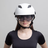 1 x RAW Customer Returns Westt Scooter Helmet Bicycle Helmet Skater Helmet for Men and Women E Scooter Helmet E-Bike Helmet Scooter Helmet with Tinted Sun Visor for Teenagers and Adults - RRP €55.95