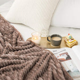 1 x RAW Customer Returns MIULEE Cuddly Blanket Fleece Blanket Flannel Blanket with Pompoms Plain Blankets Couch Blanket Fluffy Throw Microfibre Bedspread Sofa Blanket Blanket for Bed Sofa Bedroom Office 150 x 200 cm Brown - RRP €27.73