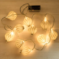 1 x RAW Customer Returns MIJOMA White paper fairy lights in diamond shape with 10 warm white LEDs, battery operated, approx. 5 x 7 cm, fairy lights with LED 165 cm long - RRP €16.25