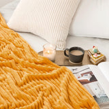 1 x RAW Customer Returns MIULEE Cuddly Blanket Fleece Blanket Flannel Blanket Solid Color Living Room Blankets Couch Blanket Fluffy Throw Microfiber Bedspread Sofa Blanket Blanket For Bed Sofa Bedroom Office 65x82Inch 170x210cm Orange Yellow - RRP €37.49