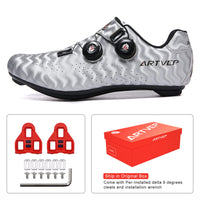 1 x RAW Customer Returns Men s Cycling Shoes Road Bike Shoes Compatible with SPD and Delta Pedal Lock Breathable Non-Slip Peloton Bicycle Shoes StrSilver 265 - RRP €46.82