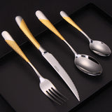 1 x RAW Customer Returns DAFFODILY luxury cutlery set 16-piece made of 18 10 stainless steel for 4 people with 2-in-1 steak knives - dishwasher safe, mirror finish, elegant gift box included. Signature Gold - 16 pieces  - RRP €50.4