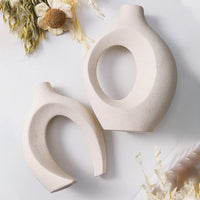 1 x RAW Customer Returns Ceramic Vase Matt, Set of 2 Beige Vases for Pampas Grass, Vases Decoration, Vase With Hole Nordic Ring Shape Modern Home Decor for House Office Decoration Decoration - RRP €30.24