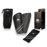 1 x RAW Customer Returns DAWA Shin Guards Children s Men s Football with Extra Pocket and Socks in Carbon Design S  - RRP €12.99