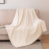 9 x Brand New EMEMA Soft Fluffy Blanket Flannel Blanket Fleece Blanket Living Blankets Warm Couch Blankets Sofa Blanket Throw Blanket Thick Throw as Bedspread for Bed Couch Bedroom Office 125x150 cm White - RRP €260.91