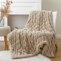 1 x Brand New BATTILO HOME Faux Fur Throw Blanket, Fluffy Double Sided Imitation Rabbit Fur for Bed, Sofa, Couch, Living Room, Home Decor Tan, 127 152cm  - RRP €79.99