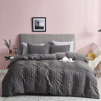 1 x RAW Customer Returns Freyamy Seersucker bed linen 135x200cm 4-piece gray embossed stripes structured chic bedding plain microfibre soft duvet cover 2 duvet covers with zip and 2 pillowcases 80x80cm - RRP €53.4