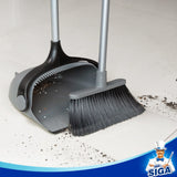 1 x RAW Customer Returns MR.SIGA Broom and Dustpan Set with Long Handle, Upright Sweeper and Dustpan Combo for Floor Cleaning, Gray - RRP €25.56