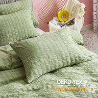 1 x RAW Customer Returns Freyamy Seersucker Bed Linen 200x200cm 3-piece Green Embossed Stripes Structured Bedding Sets Plain Brushed Microfiber Soft Duvet Cover with Zipper and 2 Pillowcases 80x80cm - RRP €35.36