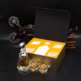 1 x RAW Customer Returns KANARS Whiskey Decanter and Glasses, 650 ml Whiskey Decanter with 4 Glasses 210 ml for Scotch, Martini, Cognac, Bourbon, Cocktail, Exquisite Gift Box, 5-Piece Set - RRP €59.99