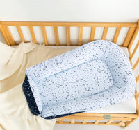 1 x RAW Customer Returns Plushii baby nest baby nest for baby cuddle nest 2-sided baby cocoon for infants and newborns baby nest 100 cotton nest suitable for home 60 x 90 cm, starry sky - RRP €34.88