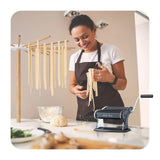 1 x RAW Customer Returns TRUE KITCHEN manual pasta machine Bella Pasta black PASTA MACHINE Pasta maker for lasagne, ravioli, spaghetti and tagliatelle I Completely made of stainless steel with metal handle - RRP €60.49