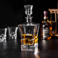 1 x RAW Customer Returns KANARS Whiskey Carafe Set, 800 ml Whiskey Decanter with 4x 300 ml Glasses, Lead-Free Crystal Glasses, Beautiful Gift Box, 5-Piece, High Quality - RRP €65.99