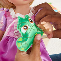 1 x RAW Customer Returns Disney Store Rapunzel from the Animator Collection, Tangled, 39 cm 15 , realistic hair and outfit, with Pascal as a satin plush toy, collectible doll for ages 3 and up - RRP €33.99