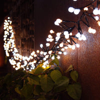 1 x RAW Customer Returns Avoalre Cluster Fairy Lights 3M 400LEDS with EU Plug, 8 Modes Cluster Fairy Lights Outdoor Fairy Lights Christmas Lighting for Christmas Birthday Holiday Party Hotel Garden Wedding - RRP €24.19