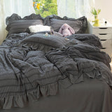 1 x RAW Customer Returns GETIYA Elegant Dark Grey Seersucker Bed Linen 135x200 Ladies Girls Bed Linen with Ruffles Seersucker Duvet Cover Single Bed Soft Microfiber Bed Linen Gray with 1 Pillowcase 80x80 - RRP €30.24