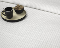 1 x Brand New GAMUSI 100 extra soft cotton jacquard quilted bedspread, white, 80 90 180 x 270 cm  - RRP €33.33