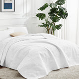 1 x RAW Customer Returns Love s cabin Bedspread 220x240 White, Ultra Soft Bed Quilt Lightweight Microfiber Bedspreads Bed Throw 220x240, Modern Bedspread with Coin Pattern for All Seasons without Pillowcase  - RRP €31.15