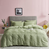 1 x RAW Customer Returns Freyamy Seersucker Bed Linen 220x240cm 3-piece Green Embossed Stripes Structured Bedding Sets Plain Brushed Microfiber Soft Duvet Cover with Zipper and 2 Pillowcases 80x80cm - RRP €43.32