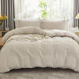 1 x RAW Customer Returns Freyamy Seersucker Bed Linen 220x240cm 3-Piece Beige Embossed Stripes Structured Bedding Sets Plain Brushed Microfiber Soft Duvet Cover with Zipper and 2 Pillowcases 80x80cm - RRP €43.32