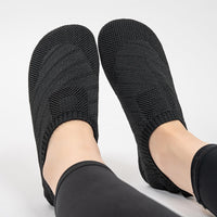 1 x Brand New Sosenfer Women s Home Slippers Flat Men s Slippers Comfortable Soft Non-Slip Winter Slippers for Unisex Black 36 - RRP €58.8