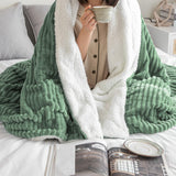 1 x RAW Customer Returns MIULEE Cuddly Blanket Thick Blanket Lamb Blanket Bed Blanket Striped Fluffy Soft Blanket Sofa Throw Couch Blanket for Bed Sofa Living Room 150 x 200 cm Matcha Green - RRP €36.79