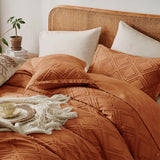 1 x RAW Customer Returns Tospass Tufted Boho Bedding 220x240 3 Pieces with Embroidery Caramel Bedding Set Geometric Chic Washed Microfiber Reversible Bedding 1 Duvet Cover with Zipper 2 Pillowcases 80x80 - RRP €45.36