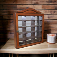 1 x RAW Customer Returns Display Case for Wall Wood and Glass Magnetic Closure 42 cm - RRP €92.14