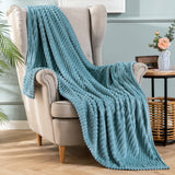 1 x RAW Customer Returns MIULEE Cuddly blanket, fleece blanket, flannel blanket, plain blanket, couch blanket, fluffy throw, microfibre bedspread, sofa blanket, blanket for bed, sofa, bedroom, office, 60 x 80 inches, 150 x 200 cm, grey-blue - RRP €30.32